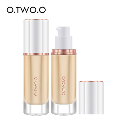 O.TWO.O Alto corrector hidratante liquido con 4 colores