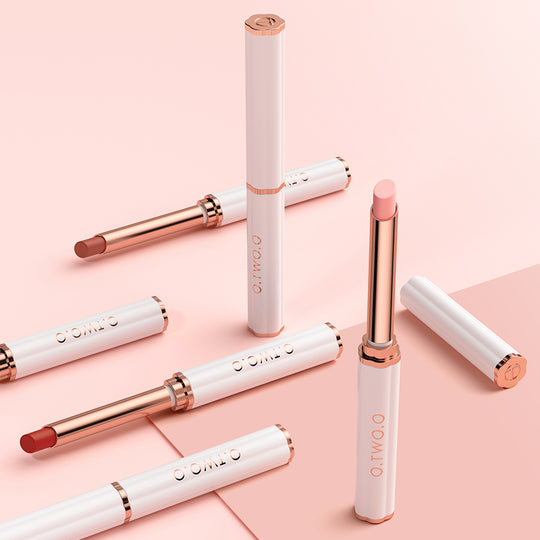 O.TWO.O Bálsamo labial con color hidrata en 4 Tonos protege los labios con cera de abejas barra de labios