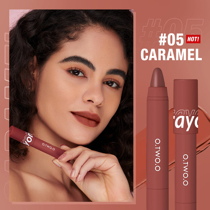 O.TWO.O Lápiz labial en 6 colores con acabado mate y delineador de labios - Imagen 6