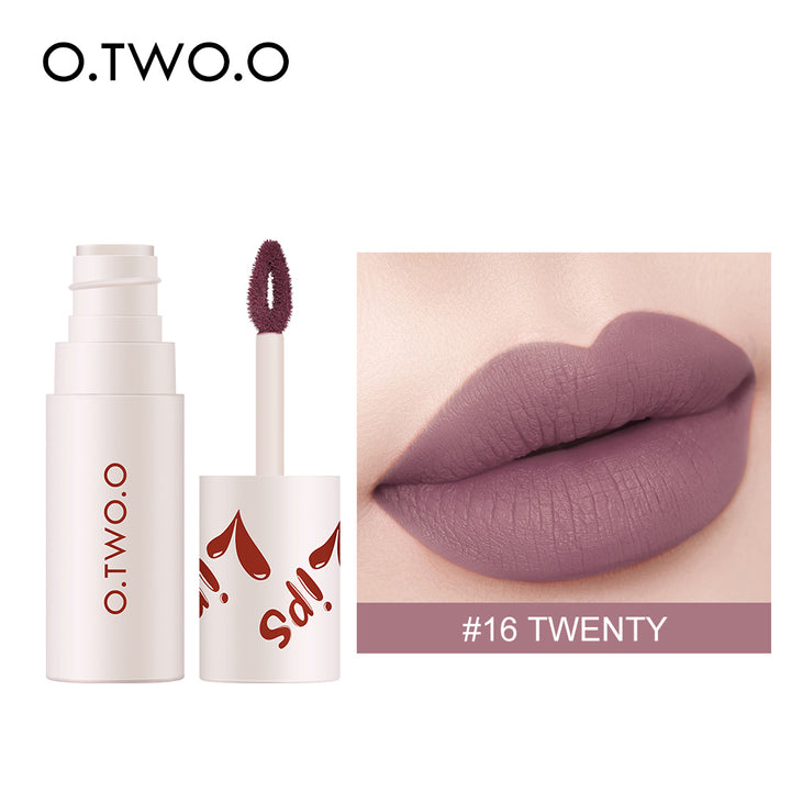 O.TWO.O Labial y rubor en crema velvet matte, alta pigmentación y duración prolongada - Imagen 17
