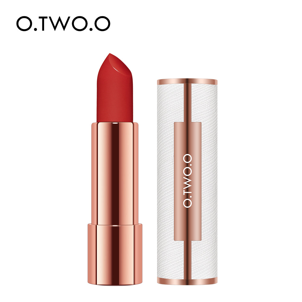 O.TWO.O Rouge barra de labios, 12 colores semi-mate, hidratante y resistente al agua