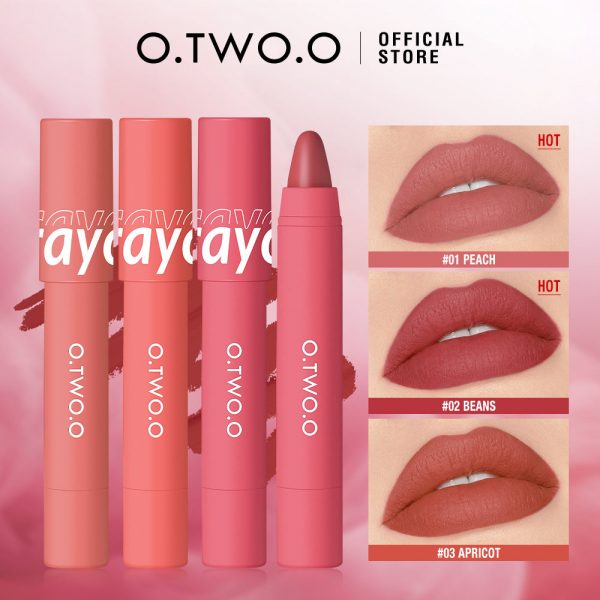 O.TWO.O Lápiz labial en 6 colores con acabado mate y delineador de labios